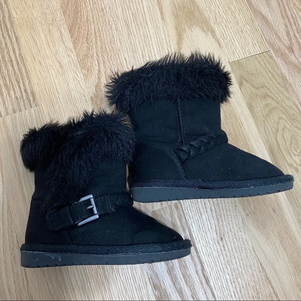 Cat & Jack Blue Buckle Faux Fur Boots Sz 5 Girls